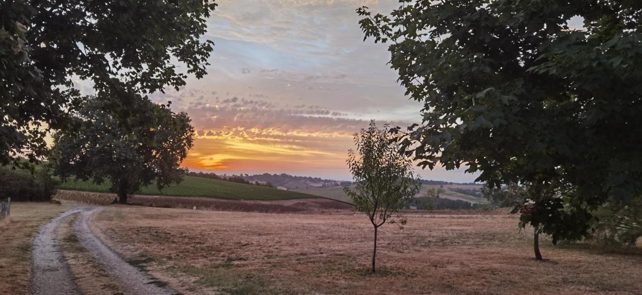 Les Hauts De Grazac, Chambres Et Tables D'Hotes Grazac  Kültér fotó